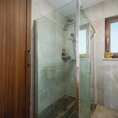 Three-bedroom Holiday In 別荘 *